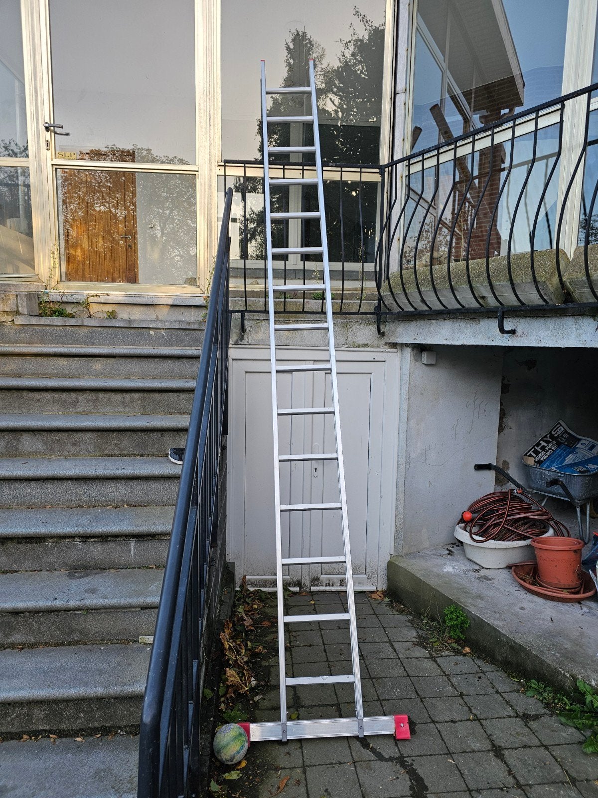 Echelle simple 3,95m de long, Bricolage & Construction, Enlèvement, Comme neuf, Échelle, 2 à 4 mètres