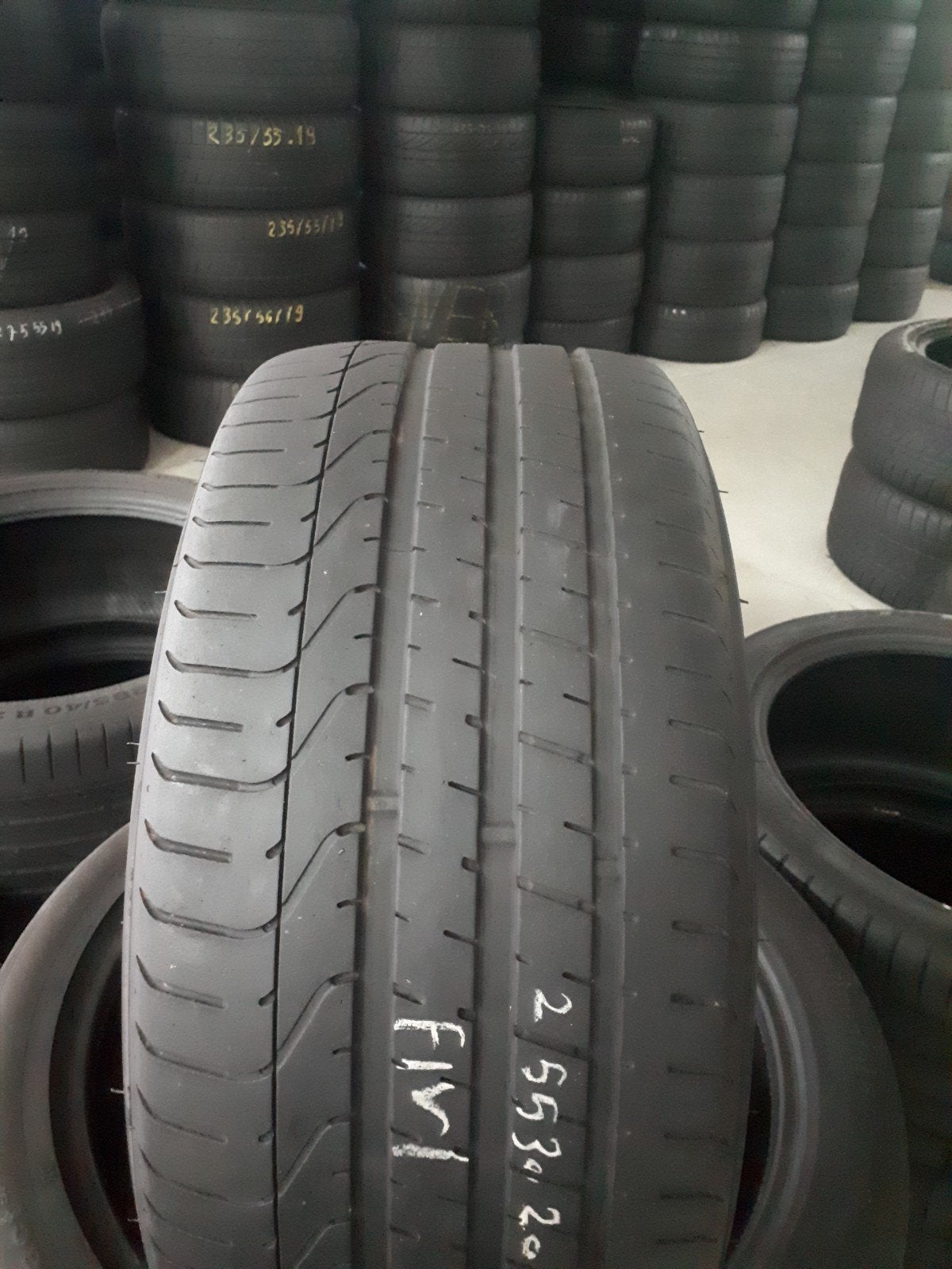 25530r20 255 30 r20 255/30/r20pirelli avec montage montage, Enlèvement ou Envoi
