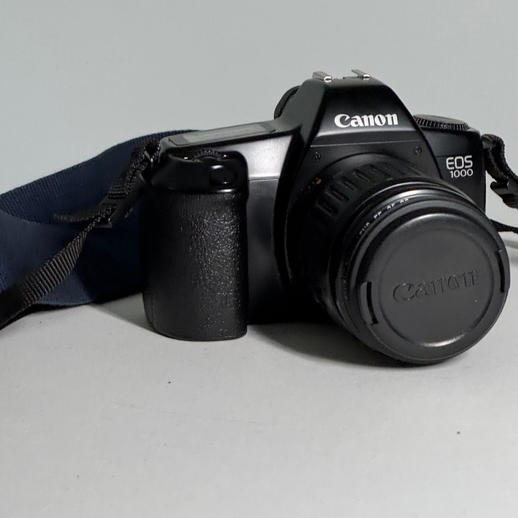 Canon EOS 1000  Kit complet argentique 35 mm, TV, Hi-fi & Vidéo, Appareils photo analogiques, Enlèvement, Comme neuf, Reflex miroir