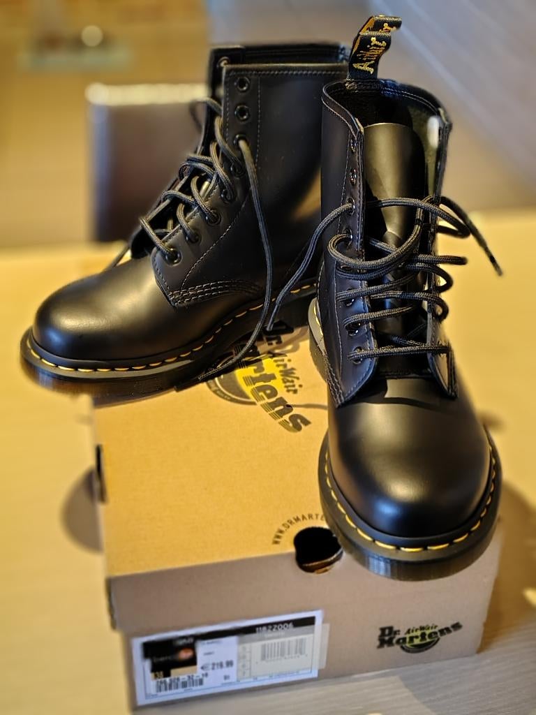 Dr. Martens NIEUW!, Zwart, Boots, Nieuw, Ophalen of Verzenden