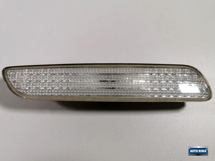 Bumper Reflector rechts-voor van een Volvo S40, Gebruikt, -, -, Ophalen of Verzenden