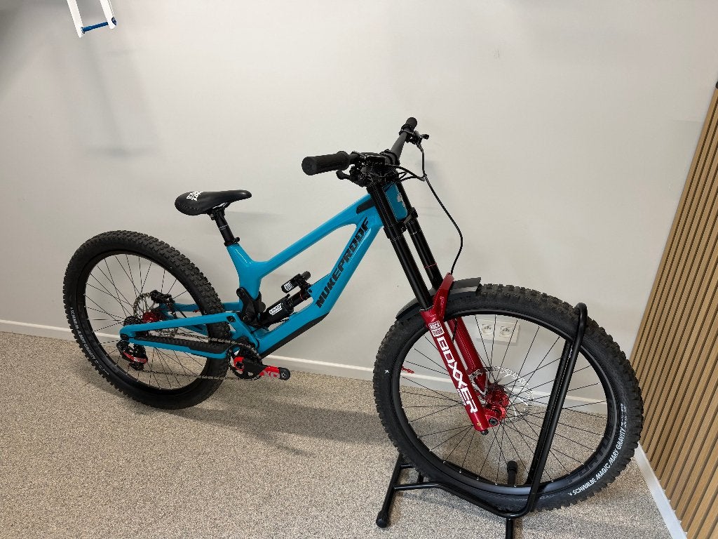 Nukeproof Dissent Carbon NP1 2026 Custom. Trickstuff, Hope, Enlèvement ou Envoi, Comme neuf, VTT tout suspendu, Info@vp-bikes.be