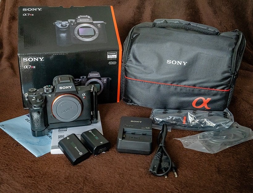 SONY A7 RIII, TV, Hi-fi & Vidéo, Appareils photo numériques, Comme neuf, Appareil photo hybride, Sony, Sans zoom optique, Stabilisation d'image