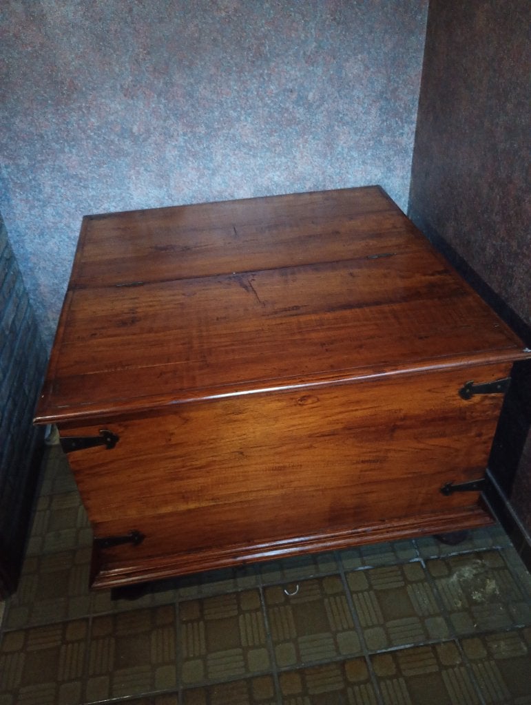 Salontafel kist massief hout koloniale stijl, Huis en Inrichting, Ophalen, 50 – 75, Gebruikt, 50 tot 100 cm