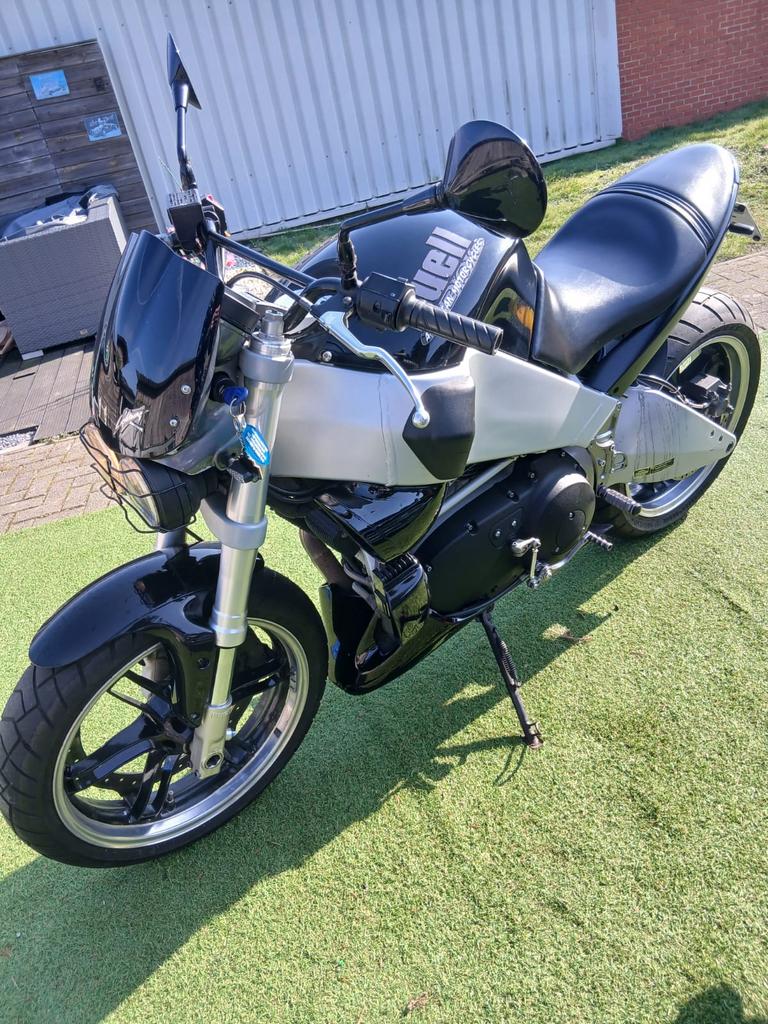 Buell XB9S, Motoren, 2 cilinders, Sportuitlaat, Motorrijbewijs A, Particulier