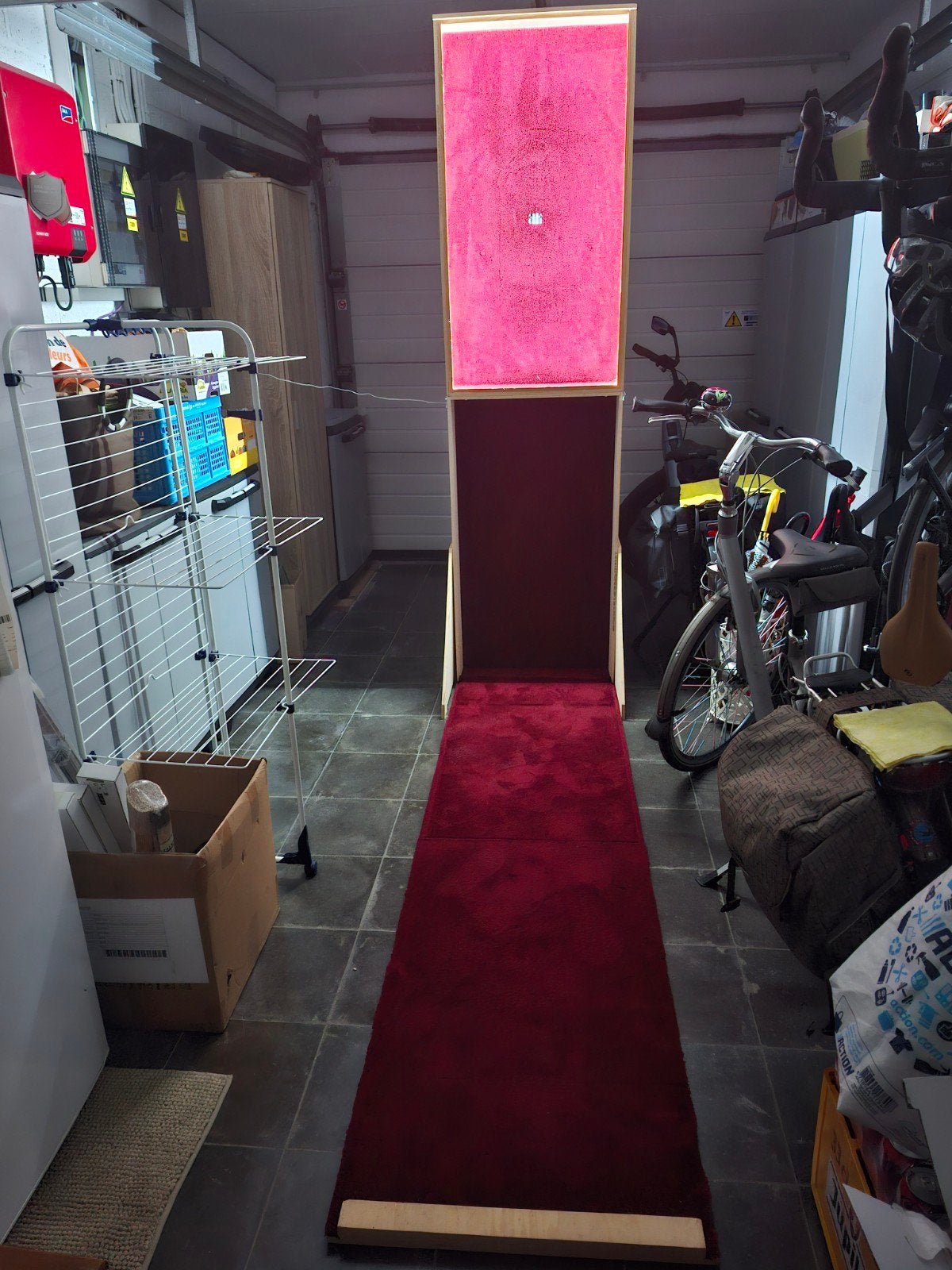 dartkast  lena met ledverlichting en tapijt bekleding, Sport en Fitness, Ophalen, Dartbord