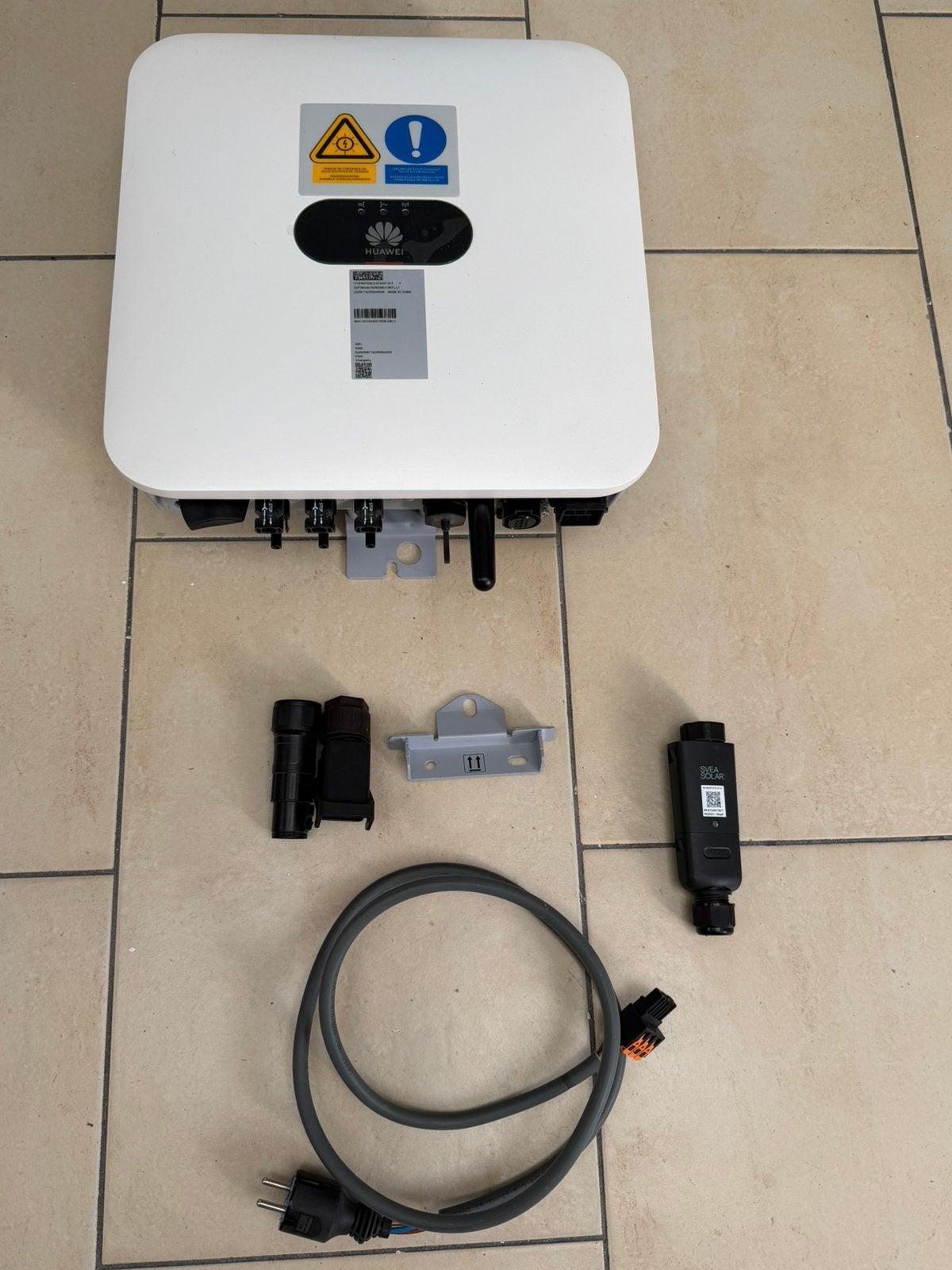 Huawei Sun2000 4.6ktlL1 omvormer, Bricolage & Construction, Enlèvement, Utilisé