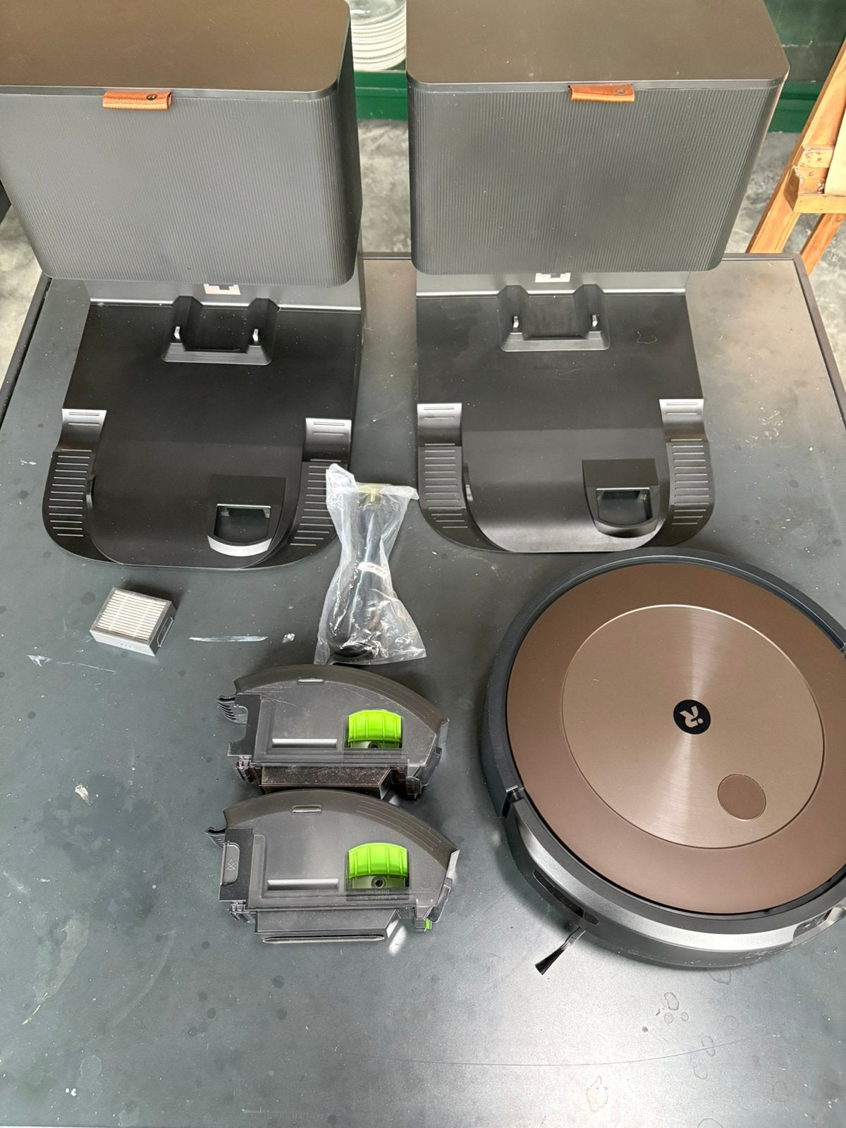 Nieuwe Rumba zelfreinigend met wifi, Elektronische apparatuur, Ophalen of Verzenden, Zelfreinigend