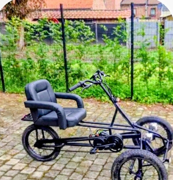 Tricycle PMR  électrique  2 roues avant, Enlèvement, Électrique