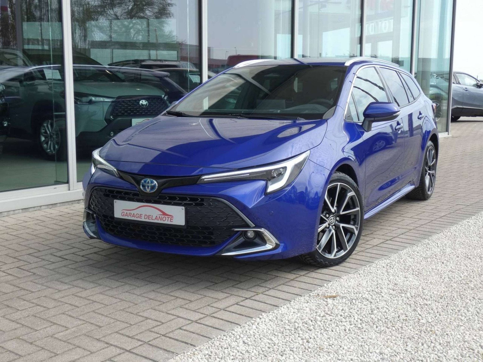Toyota Corolla 2.0 Hybrid 196pk Premium +Sportzetels +Elektr, Auto's, Toyota, Gebruikt, 4 cilinders, Parkeersensor, Corolla