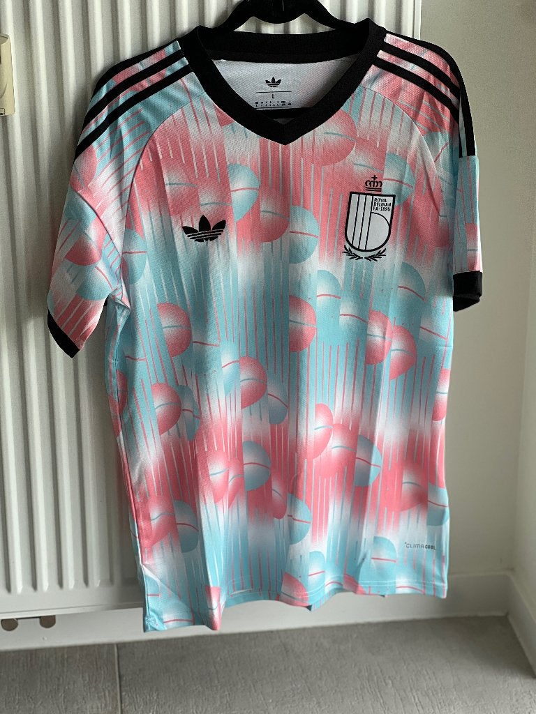 Belgische trui maat L, Kleding | Heren, Sportkleding, Maat 52/54 (L), Nieuw, Ophalen of Verzenden, Adidas
