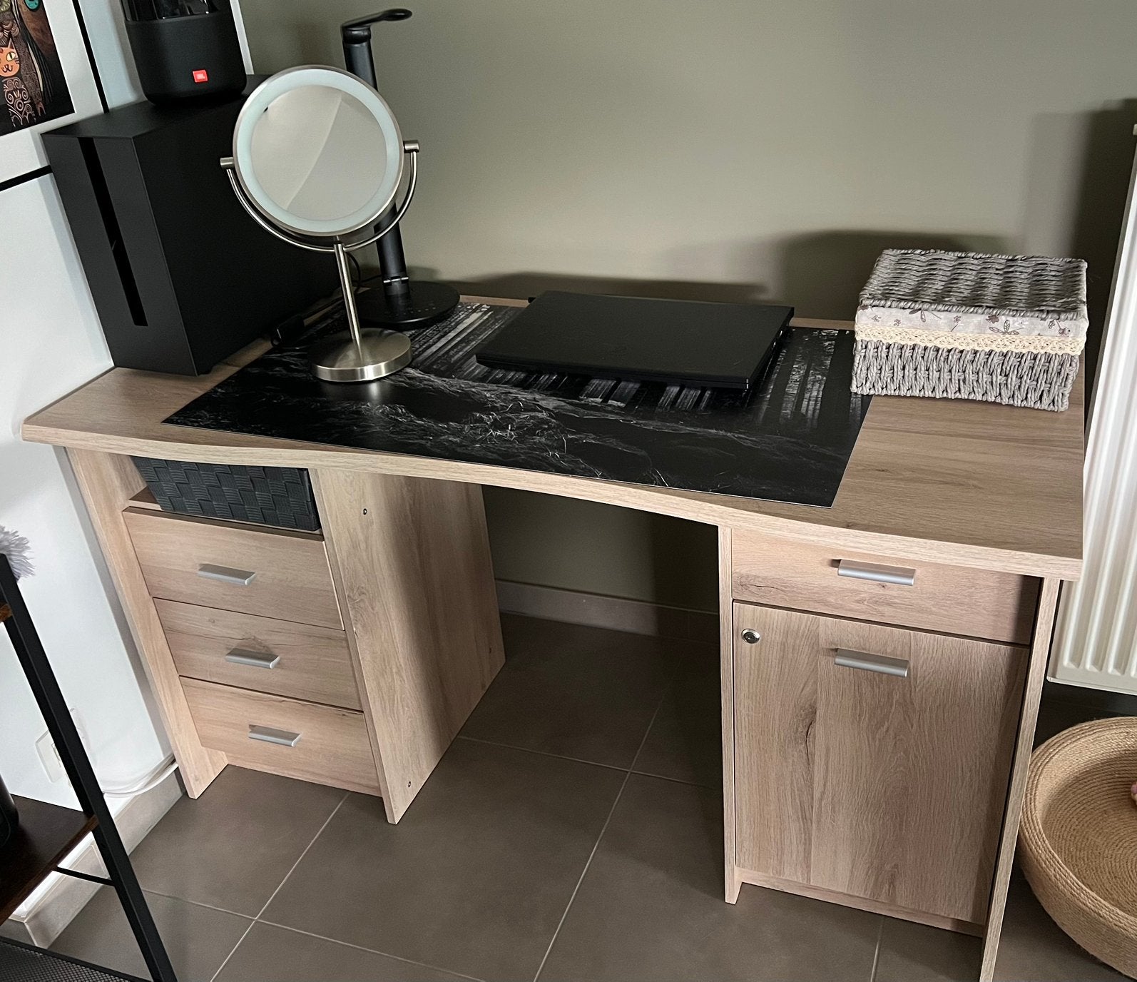 Stevig bureau met laden en kastje – eikdecor, Ophalen, Opbergruimte, 135 cm, Zo goed als nieuw