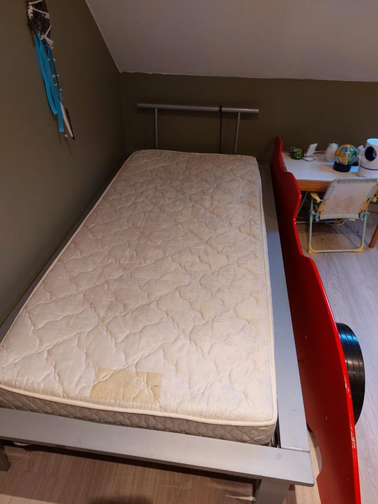 Eenpersoonsbed, Enlèvement, Utilisé, Une personne, Matelas