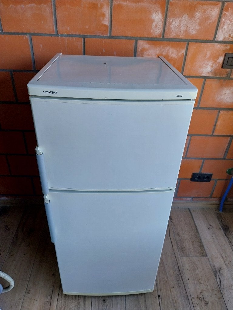 Ijskast met vriesvak (Siemens), Elektronische apparatuur, Koelkasten en IJskasten, Ophalen, Gebruikt, 200 liter of meer, 140 tot 160 cm