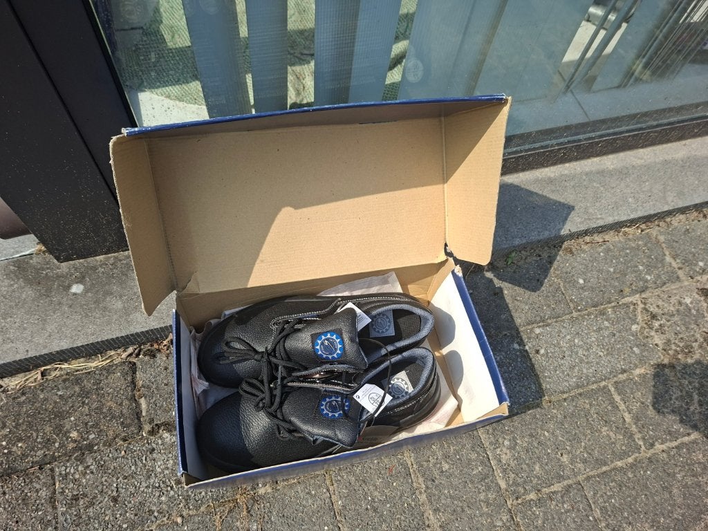 NIEUW Veiligheidsschoenen maat 44, Enlèvement, Neuf