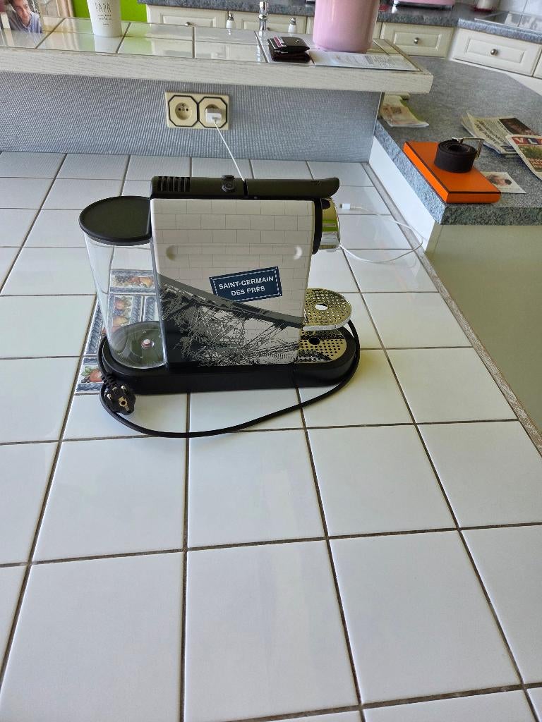 KRUPS Nespresson Citiz, Elektronische apparatuur, Koffiezetapparaten, Ophalen, Gebruikt, Espresso apparaat, Koffiepads en cups