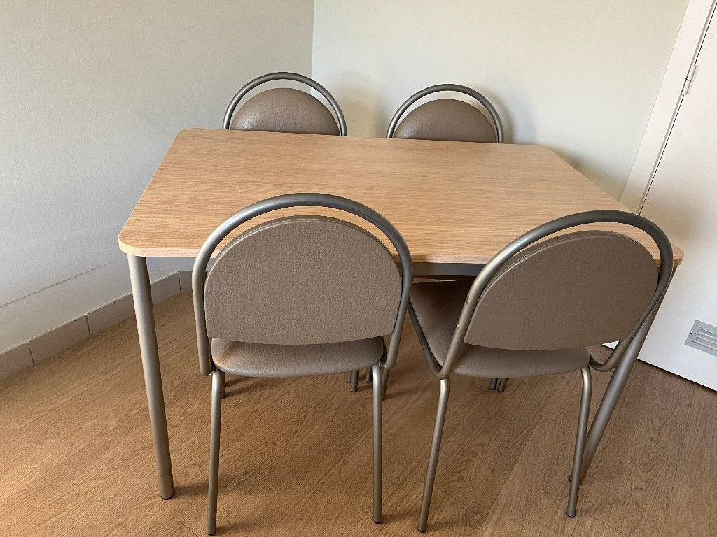 Tafel met 4 stoelen, Huis en Inrichting, Tafels | Eettafels, Ophalen, 50 tot 100 cm, 100 tot 150 cm, Zo goed als nieuw