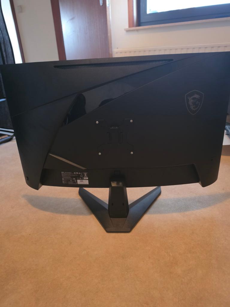 Msi 32 inch 1440p 180hz en samsung 27 inch 1440p 144hz., Ophalen