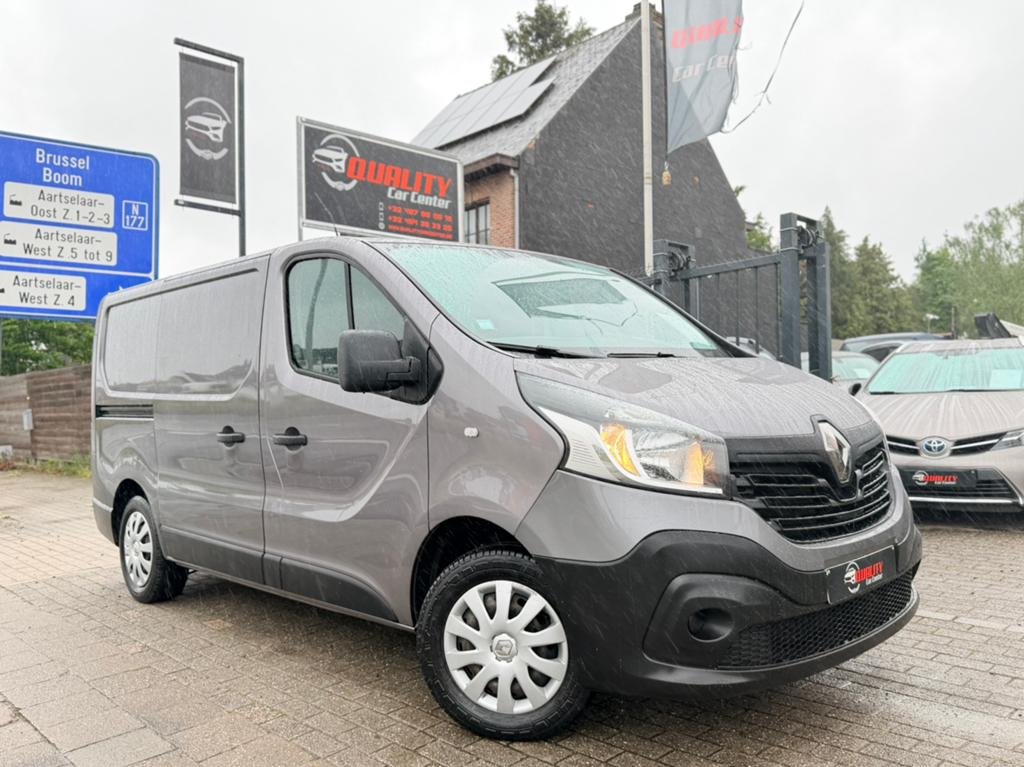 Renault Trafic Lichte Vracht 2019 125dkm 3zitpl. Navi Pdc, Auto's, Testrit aan huis, Stof, 170 g/km, Euro 6