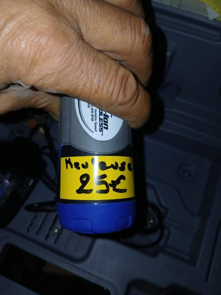 Dremel 800 draadloos — complete set met 5.000 tot 35.000, Ophalen of Verzenden, Nieuw, Machineborduren, Borduurmachine