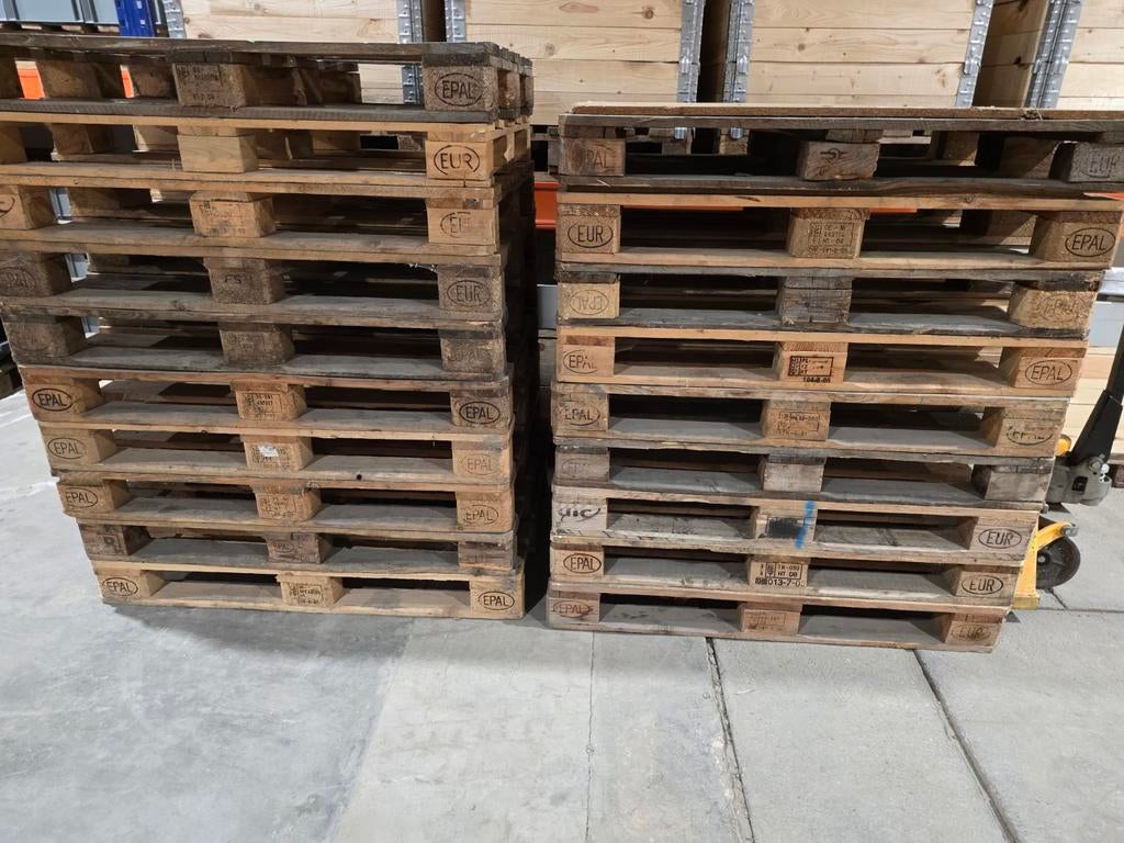 Euro palettes a vendre 30 pcs 150 €. 5 €/pc, Bricolage & Construction, Bois & Planches