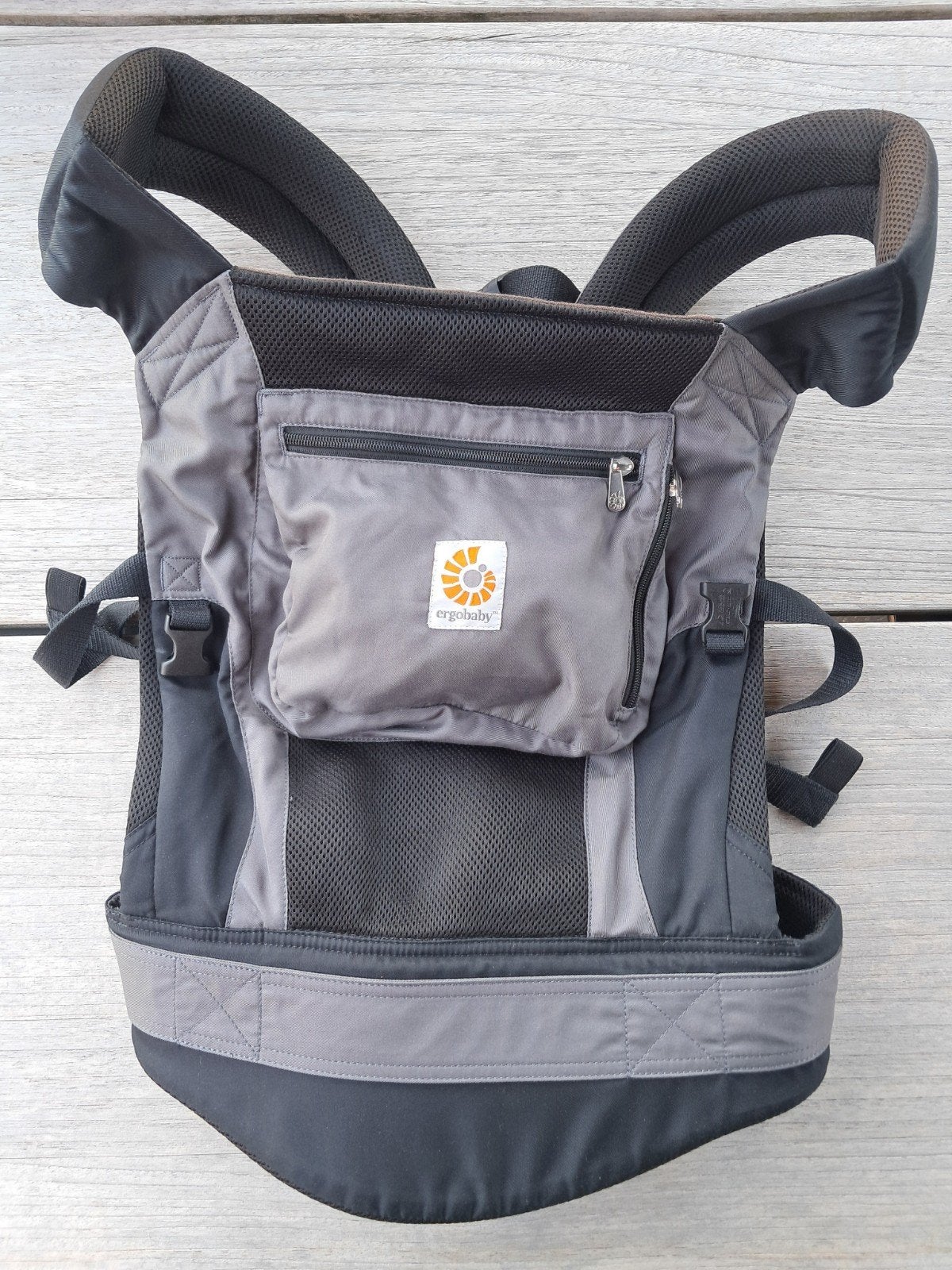 Draagzak Ergobaby, Kinderen en Baby's, Babydragers en Draagdoeken, Zo goed als nieuw, Buik, Rug of Zij, Draagzak, Ophalen