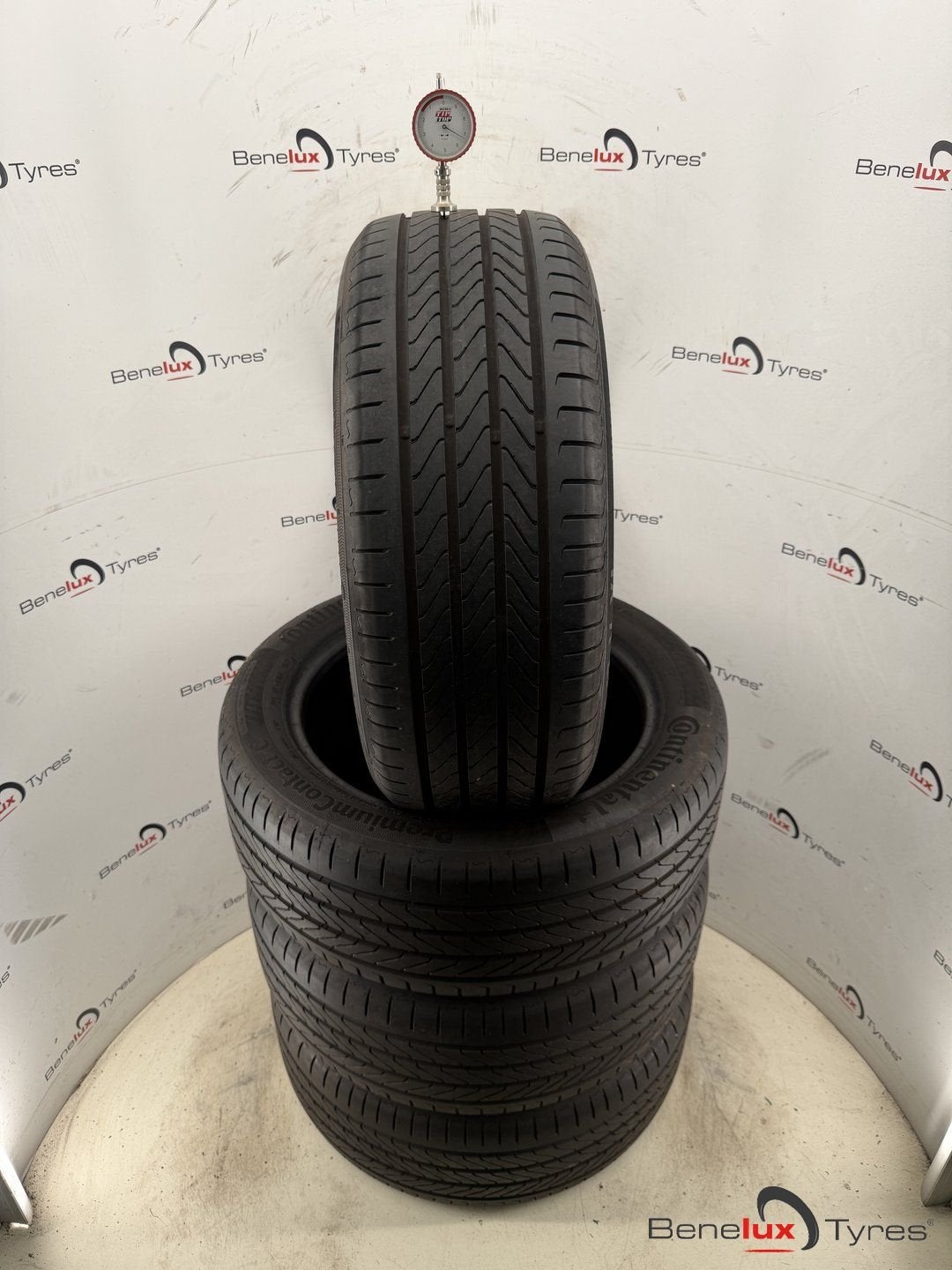 demo 215/50R17 95V Continental 215/50 R17 215/50/17 2155017, Autos : Pièces & Accessoires, 215 mm, Véhicule de tourisme, Pneus été