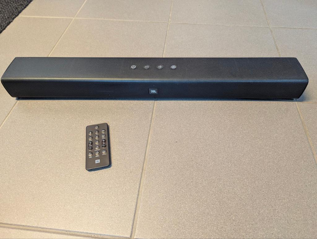 JBL soundbar, Ophalen of Verzenden, Zo goed als nieuw