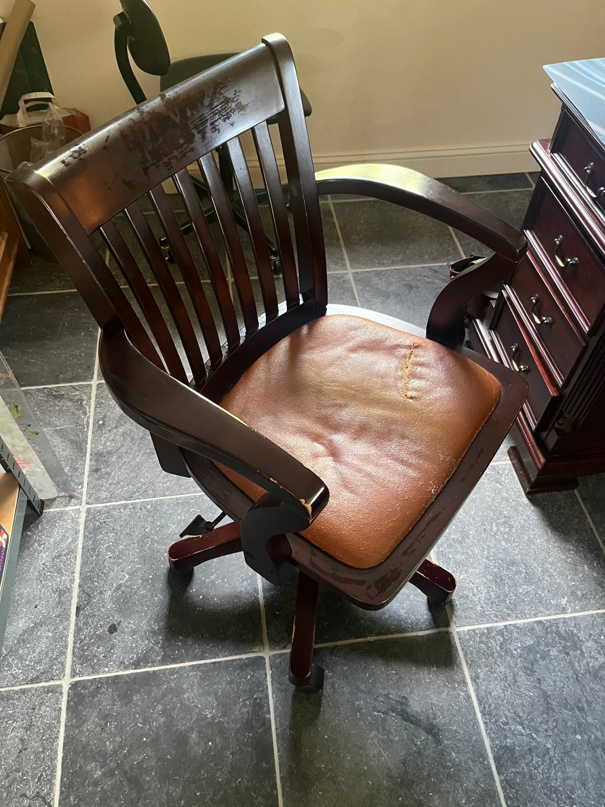 Vintage houten bureaustoel, Huis en Inrichting, Bureaustoelen, Gebruikt, Bureaustoel, Bruin, Ophalen