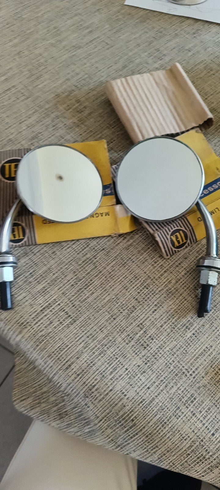 2 Nos diverse classic chrome spiegels voor Vespa, Café racer, Ophalen