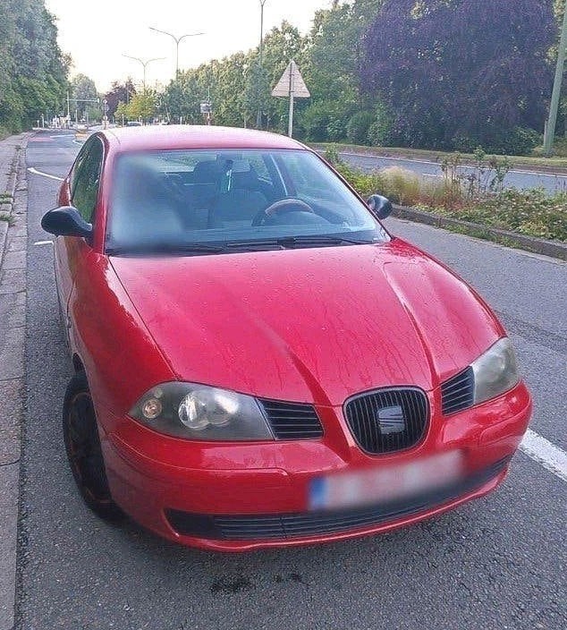 Seat Ibiza 1.4 essence, démarre et roule, vendue dans l'état, Rouge, Achat, 5 places, Particulier