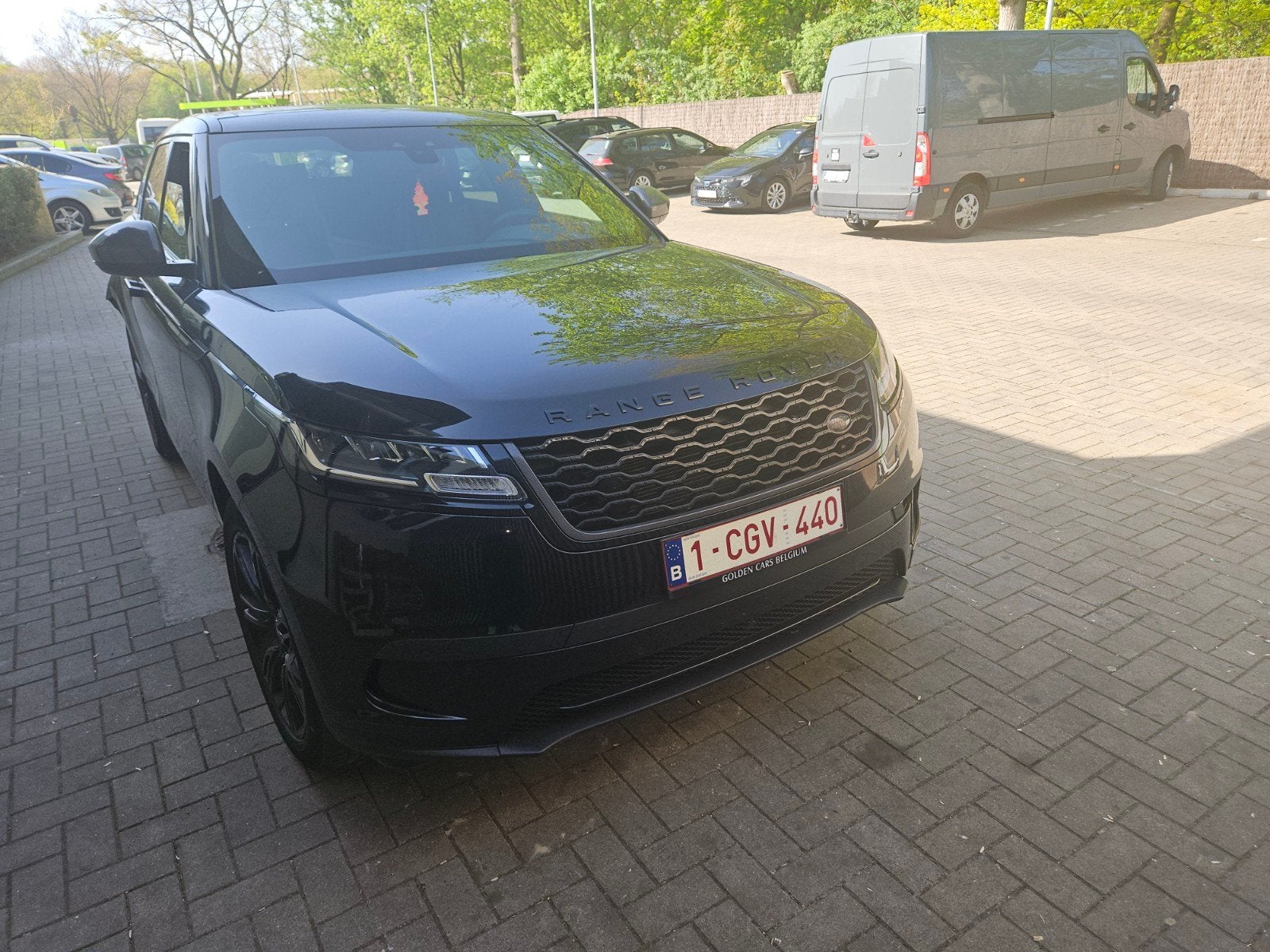 Range Rover Velar , benzine 184kw , met schade carrosserie, Auto's, Land Rover, Automaat, 1995 cc, Range Rover Velar, Zwart