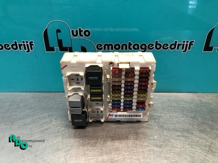 Boîte à fusibles d'un Ford Focus (Focus 04-), -, 3 mois de garantie, -, -