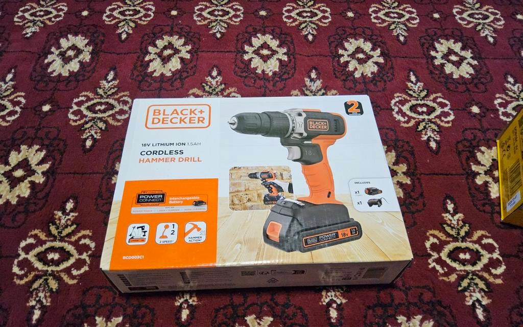 Black en decker schroefboormachine 18v nieuwe in de koffer, Ophalen of Verzenden