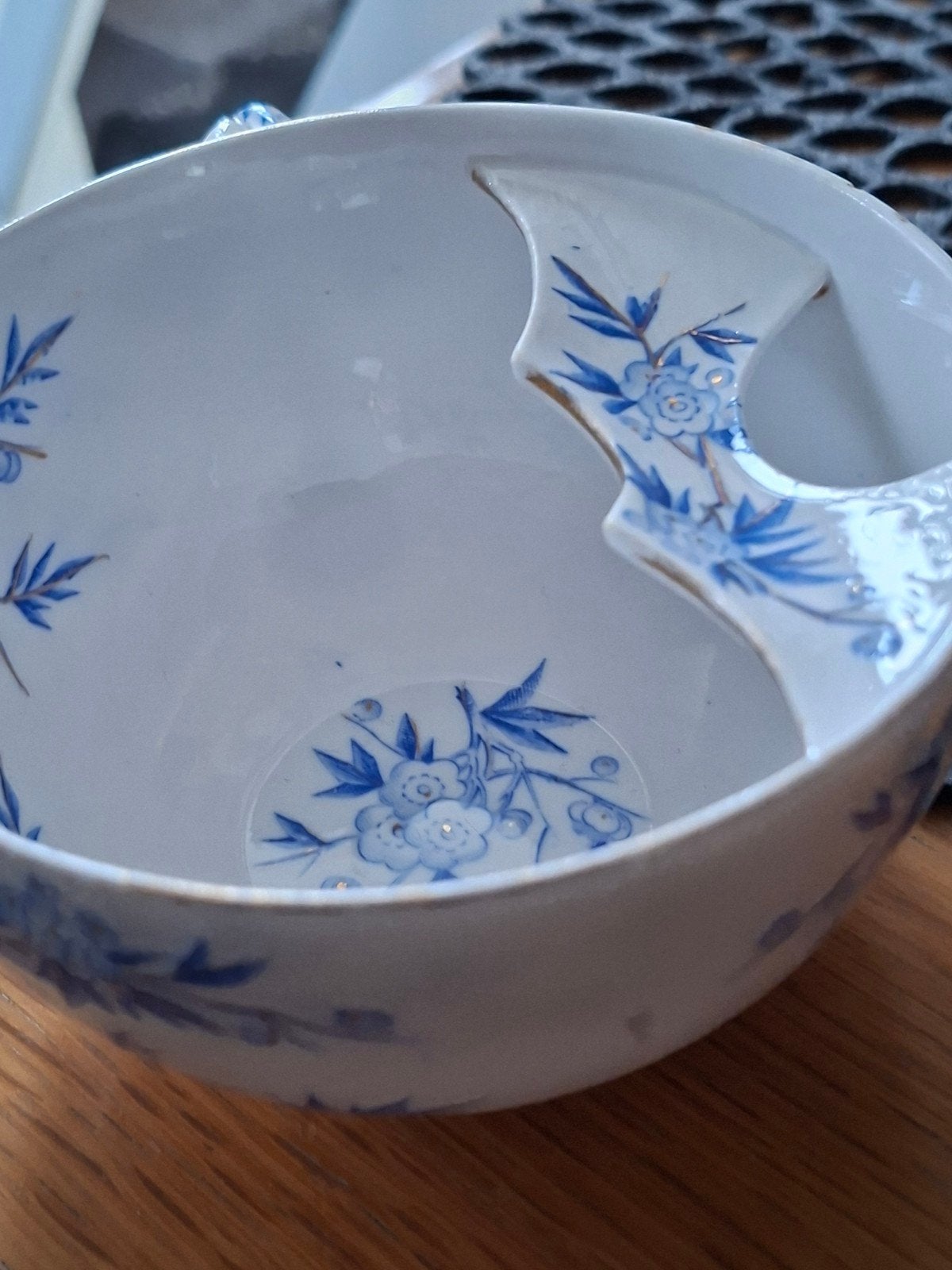 Antieke Sarreguemines Minton snortas / baardmok (ca. 1875-19, Antiek en Kunst, Ophalen