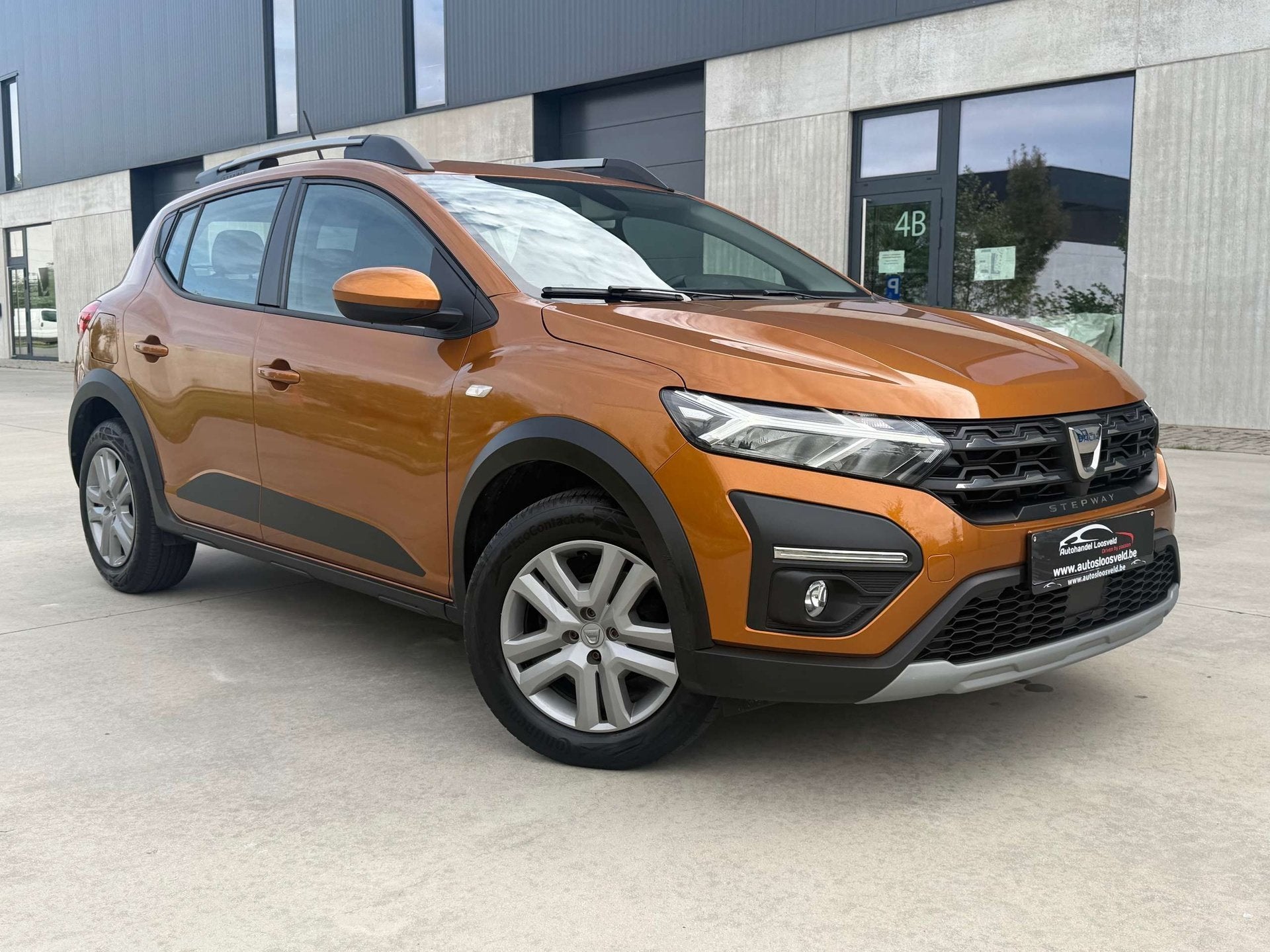 Dacia Sandero Stepway 1.0 TCe Euro 6d/ AIRCO/ CARPLAY/ NAVI/, Auto's, Dacia, Dealer onderhouden, Gebruikt, 67 kW, Bedrijf