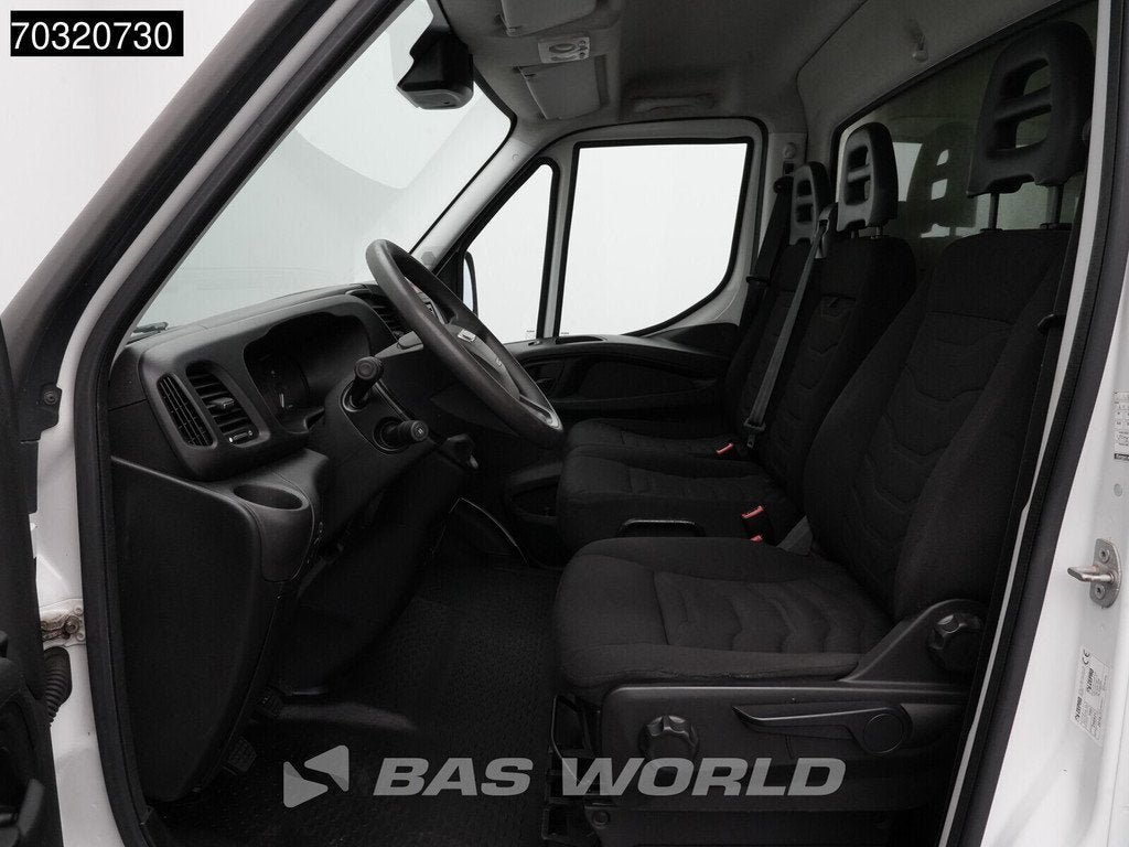 Iveco Daily 35S13 Laadklep Zijdeur Bakwagen Airco Cruise Sta, Auto's, Bestelwagens en Lichte vracht, Euro 5, Stof, Gebruikt, 93 kW