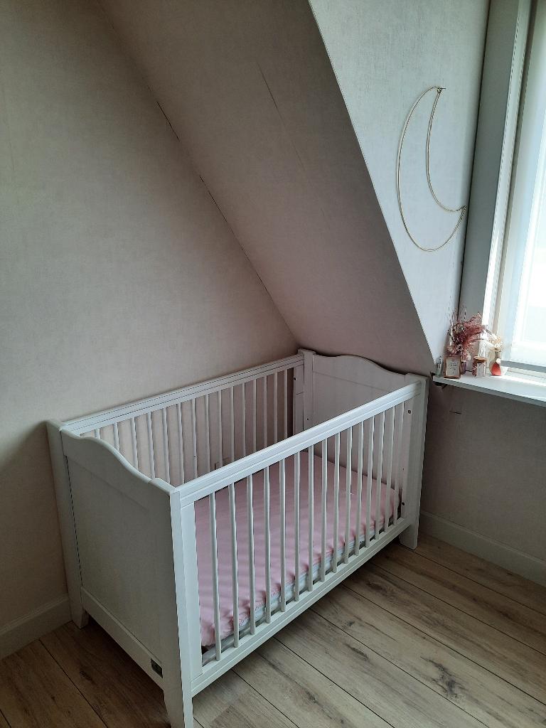Babybed Childwood met matras, Kinderen en Baby's, Ophalen, Gebruikt, Lattenbodem