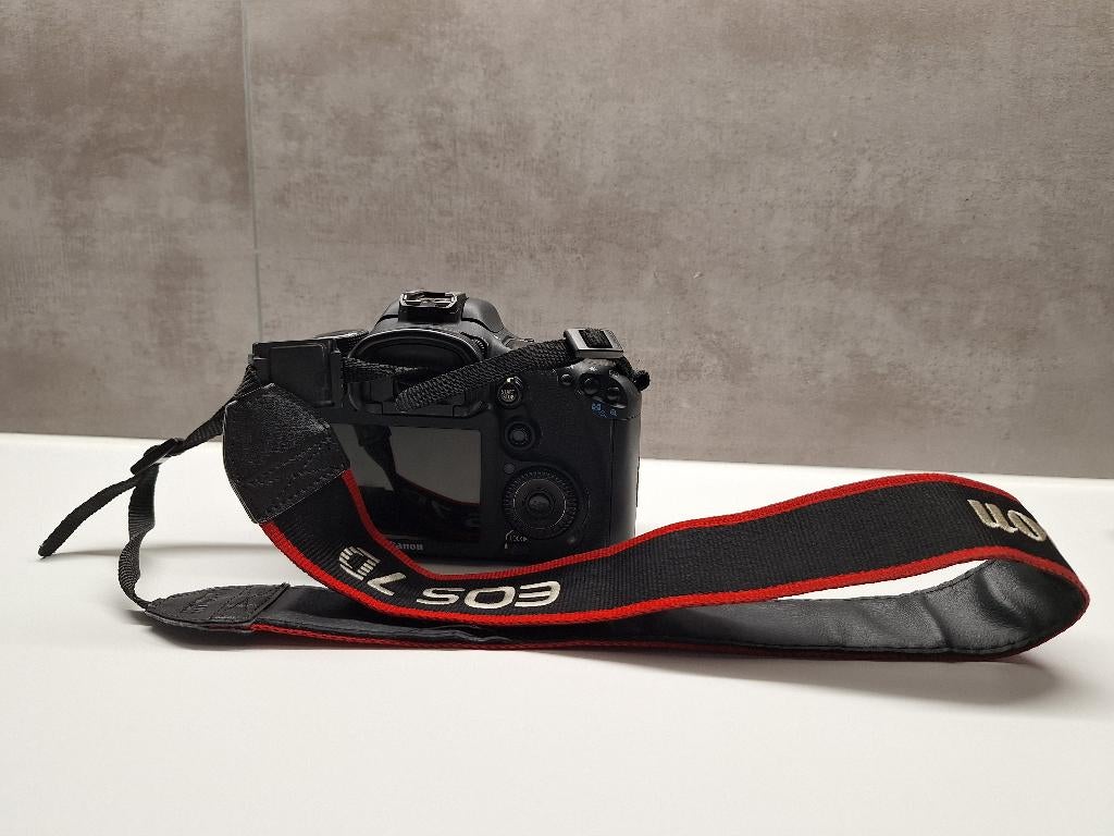 Canon EOS 7D in perfecte staat/conditie, oplader, CF kaart, Audio, Tv en Foto, Fotocamera's Digitaal, Zo goed als nieuw, Spiegelreflex