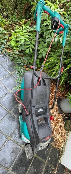 Tondeuse à gazon électrique Bosch Rotak 37 S — 1400 W, Enlèvement, Comme neuf, Tondeuses à gazon électriques