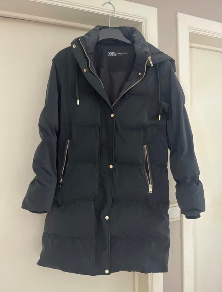 Zwarte donzige winterjas, Kleding | Dames, Ophalen of Verzenden, Zo goed als nieuw, Maat 34 (XS) of kleiner, Zwart
