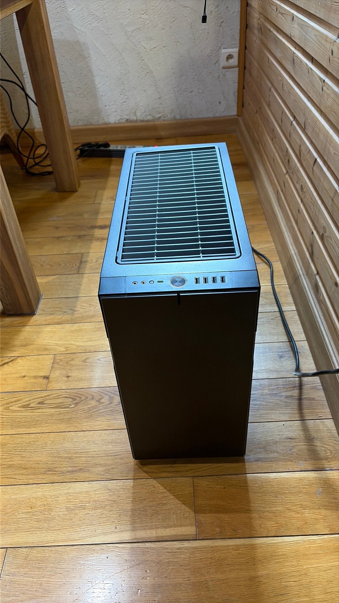 Full Tower PC case Fractal design USB-C, Computers en Software, Ophalen of Verzenden, Zo goed als nieuw