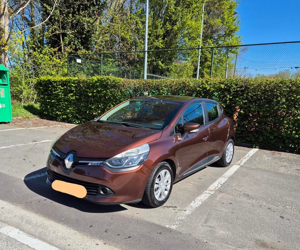 Renault Clio • 2014 • 1.2i • 123.000 km • Prêt à immatriculé, Autos, Renault, Particulier, Clio, ABS, Phares directionnels, Airbags