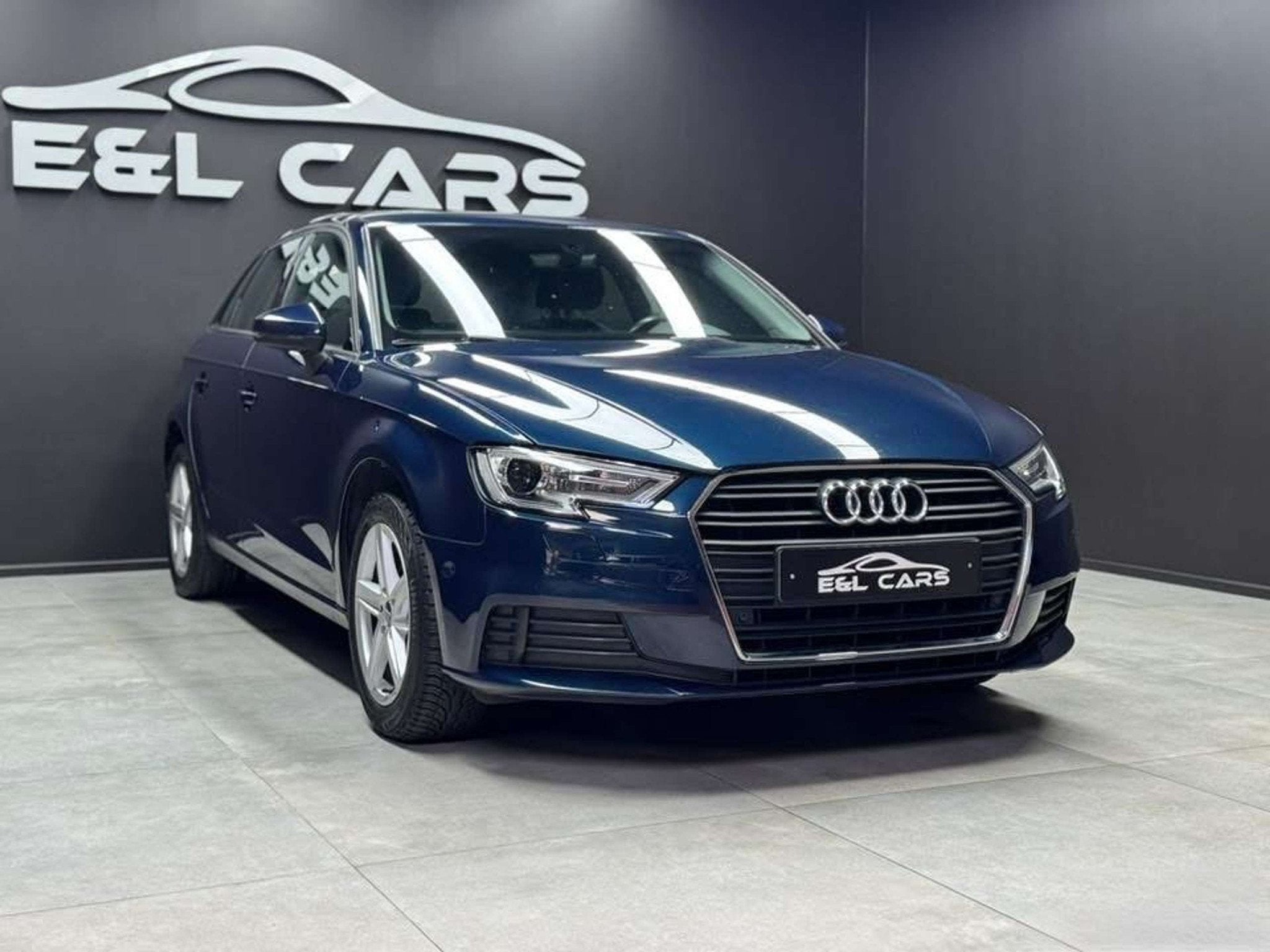 Audi A3 A3 Sportback 1.0 TFSI *12 mois de garantie*, Auto's, Audi, Stof, Bedrijf, 5 deurs, 3 cilinders