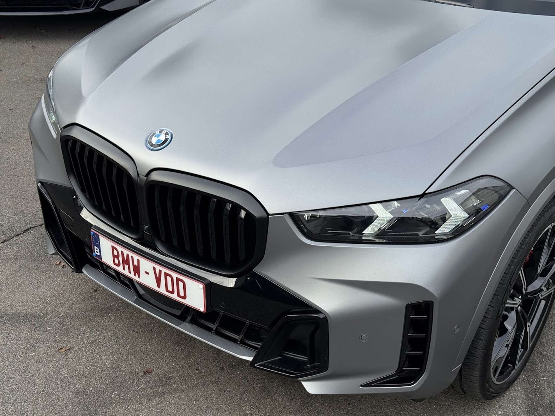 BMW X5 xDrive50e M Sport Pro / INTEGR STEERING / HUD / 360CA, Auto's, Automaat, Gebruikt, Plug-in hybride, 5 deurs