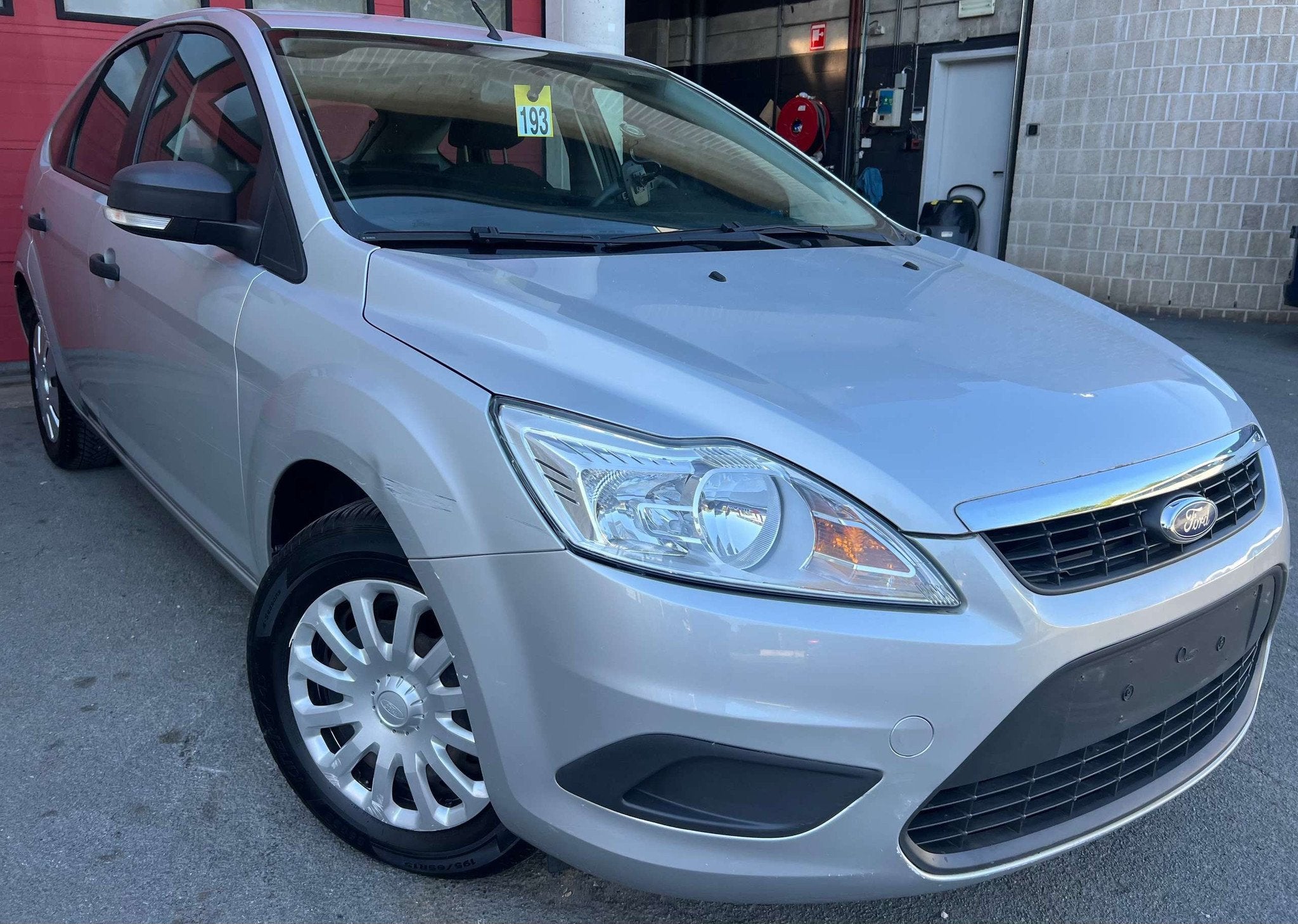 Ford Focus 1.6i Trend + CAR-PASS, Focus, Achat, Boîte manuelle, 5 portes