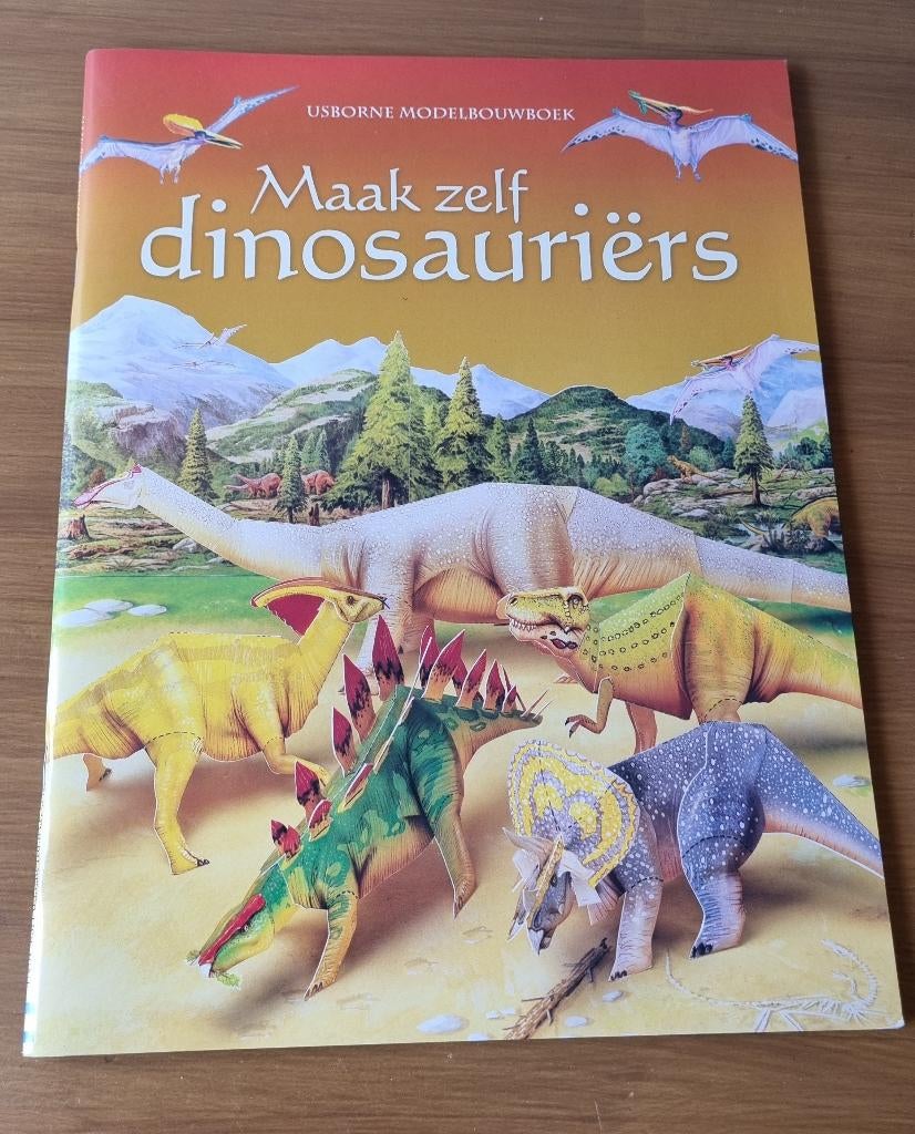 Modelbouwboek Usborne Maak zelf dinosauriërs, Ophalen of Verzenden, Nieuw, Bouwen