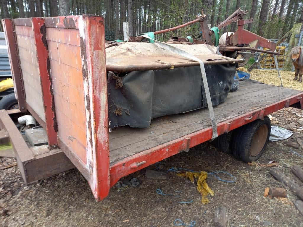 Platen landbouwwagen, Ophalen