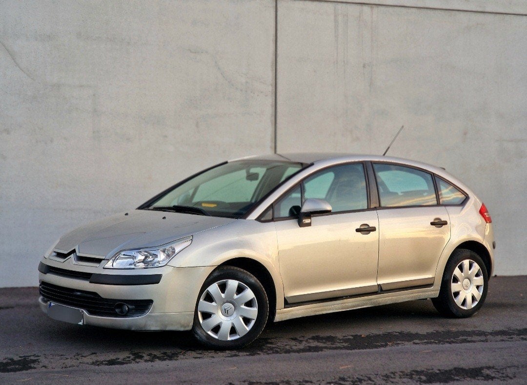 Citroën C4 1.4i essence 2008 106 000 km, Argent ou Gris, Achat, Entreprise, https://public.car-pass.be/vhr/7afec609-0a30-4211-9dd6-74139e2dbac6