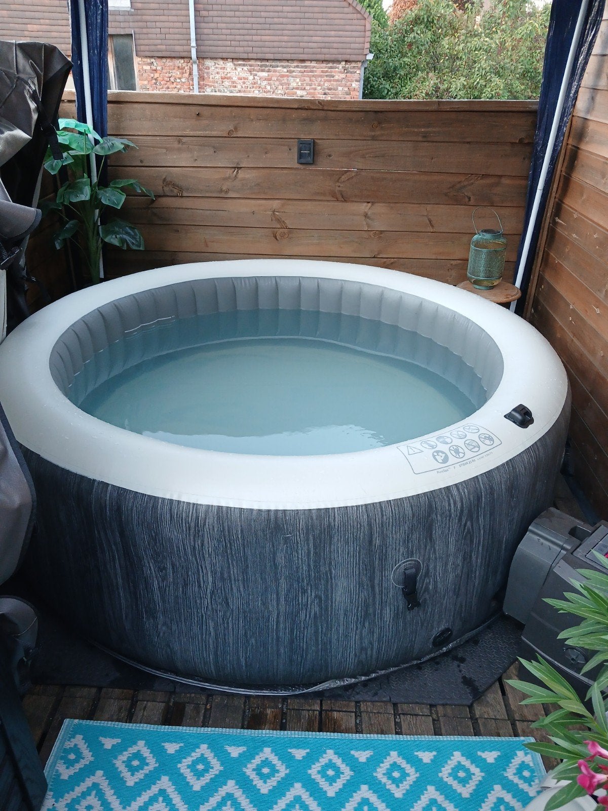 jaccuzi, Enlèvement, Comme neuf, Couverture, Gonflable